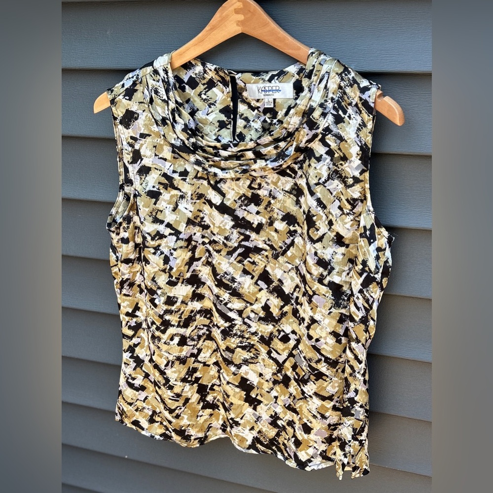 Kasper Black and Cream Graphic Sleeveless Tank Top